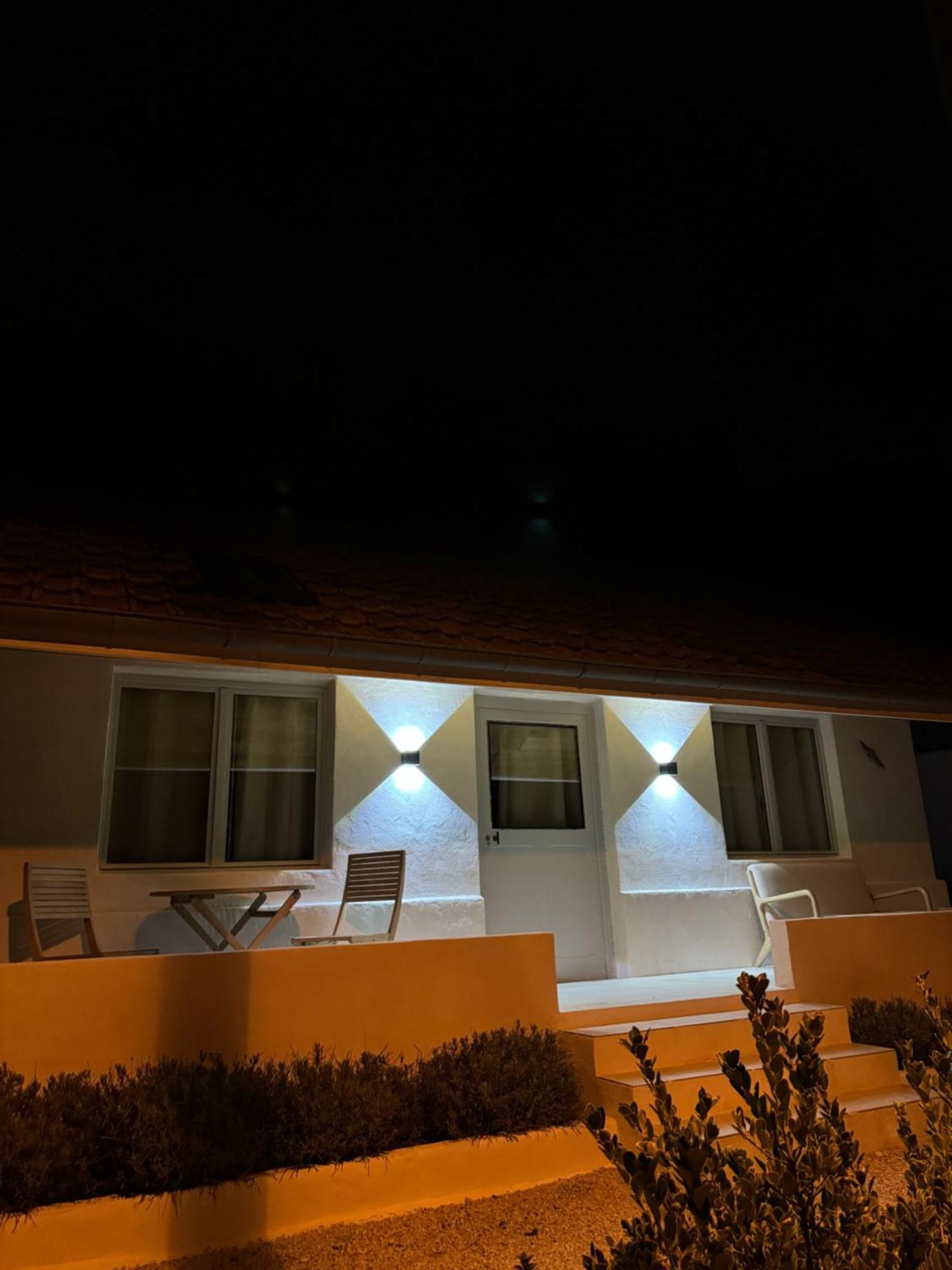 Maison Au Bord De L'Eau Les Roches Rochefort-sur-Nenon Екстериор снимка