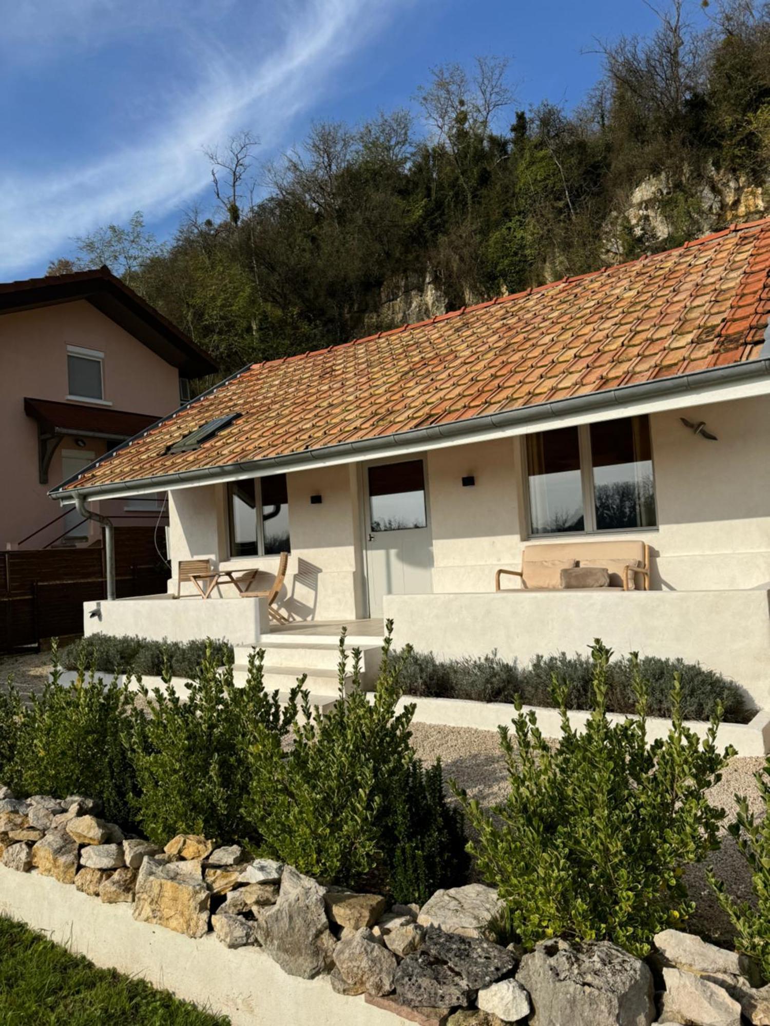Maison Au Bord De L'Eau Les Roches Rochefort-sur-Nenon Екстериор снимка