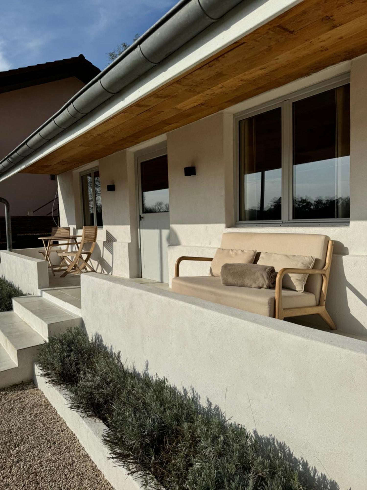 Maison Au Bord De L'Eau Les Roches Rochefort-sur-Nenon Екстериор снимка